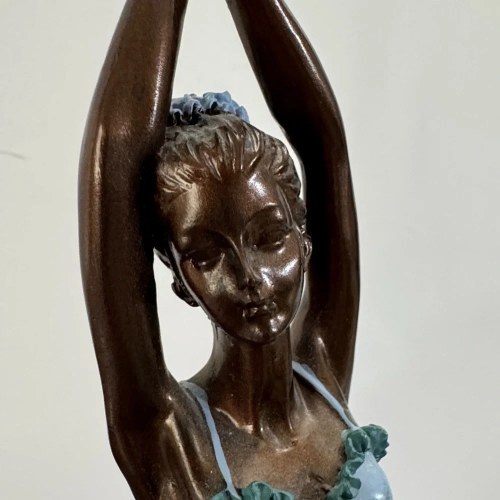 Elegant Ballerina Bronze Style (Resin) Statue 16 3/4"H x 6"W - Vintage - Picture 8 of 13